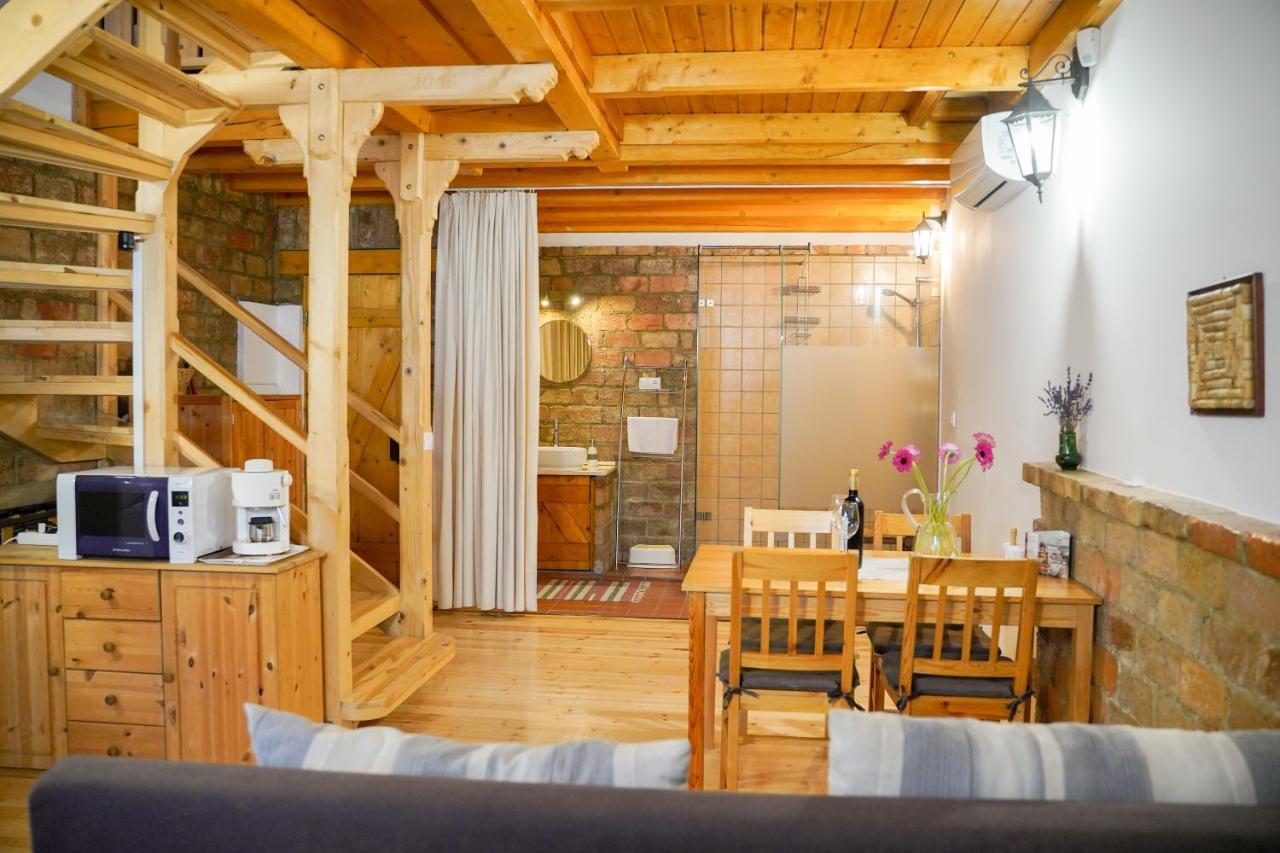 Borhaz Apartment *